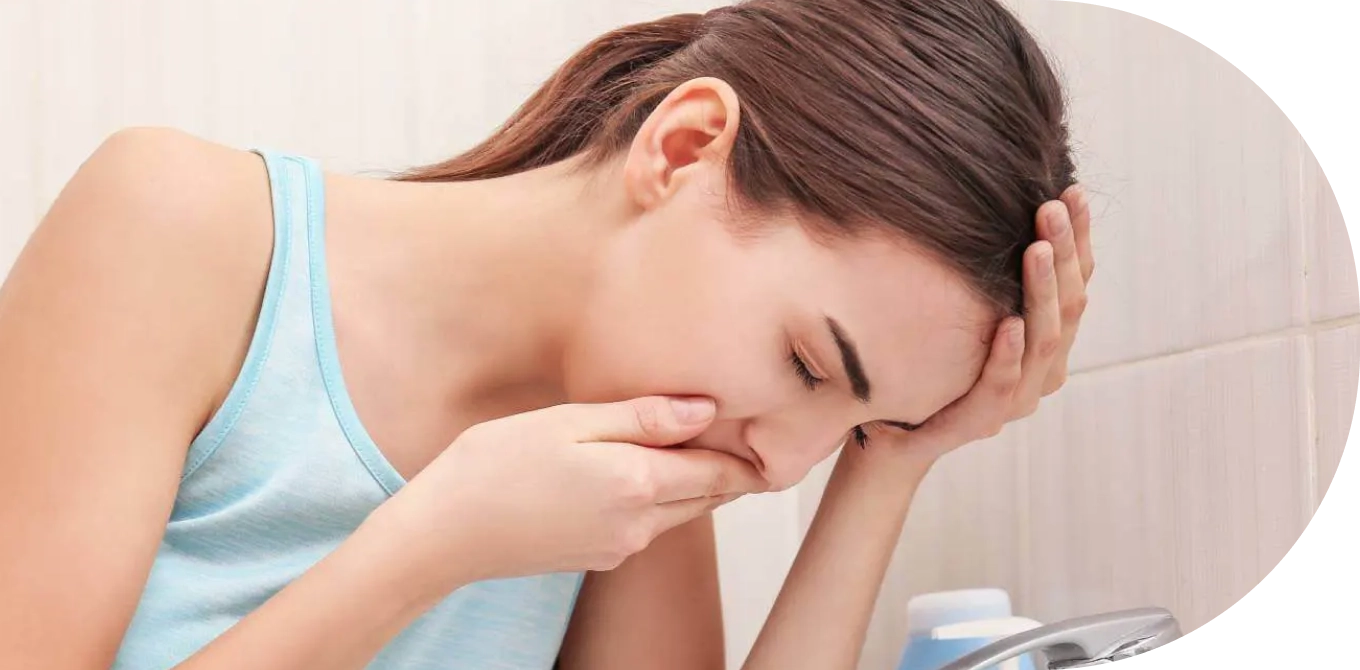 Dor de cabeça e enjoo: esses sintomas podem indicar uma enxaqueca?